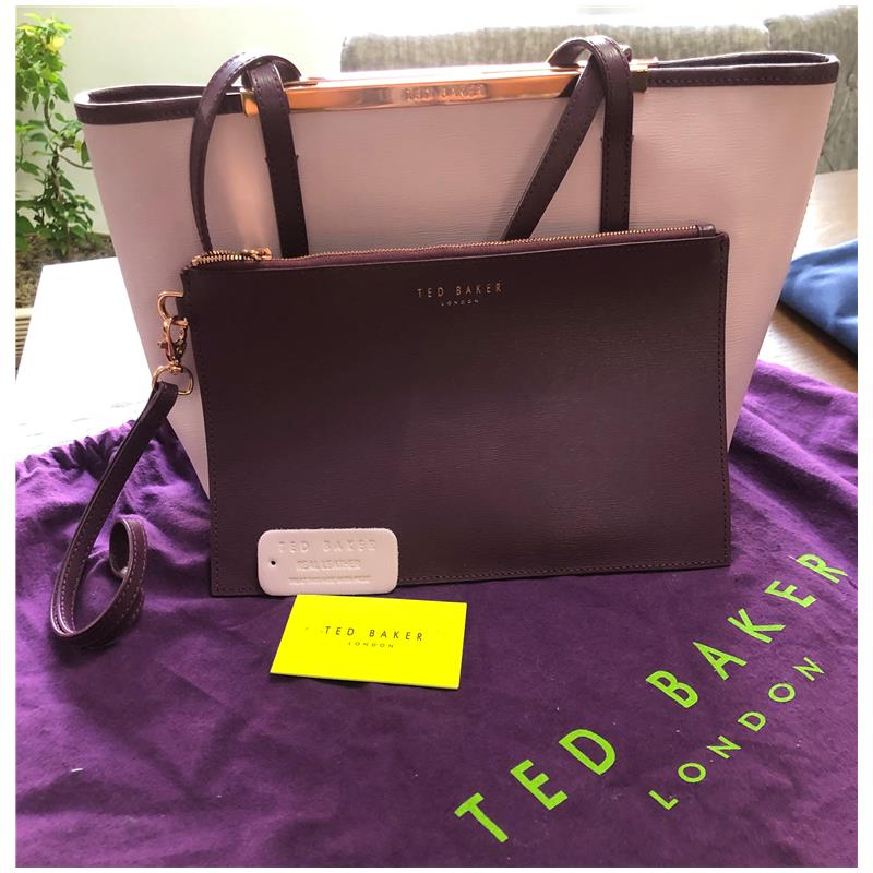 Ted-Baker-two-sided-color-tote---کیف-زنبیلی-با-2-رنگ-متفاوت-در-هر-طرف