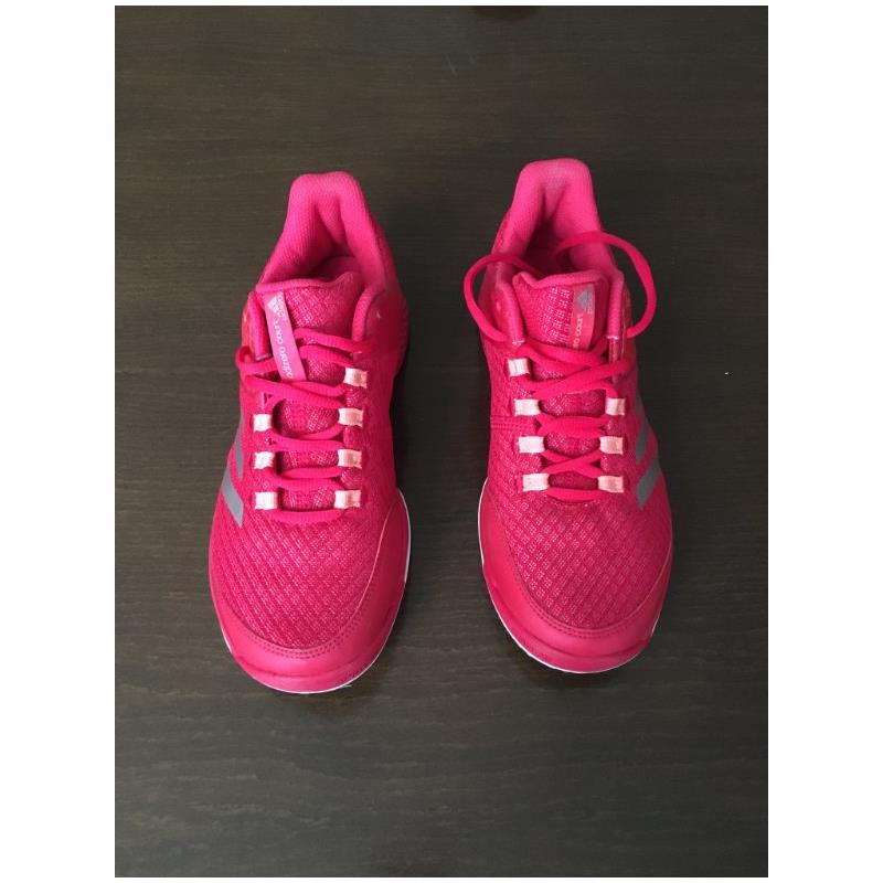 کفش-ورزشی-زنانه-تنیس-مارک-آدیداس-اصل(Adidas)1